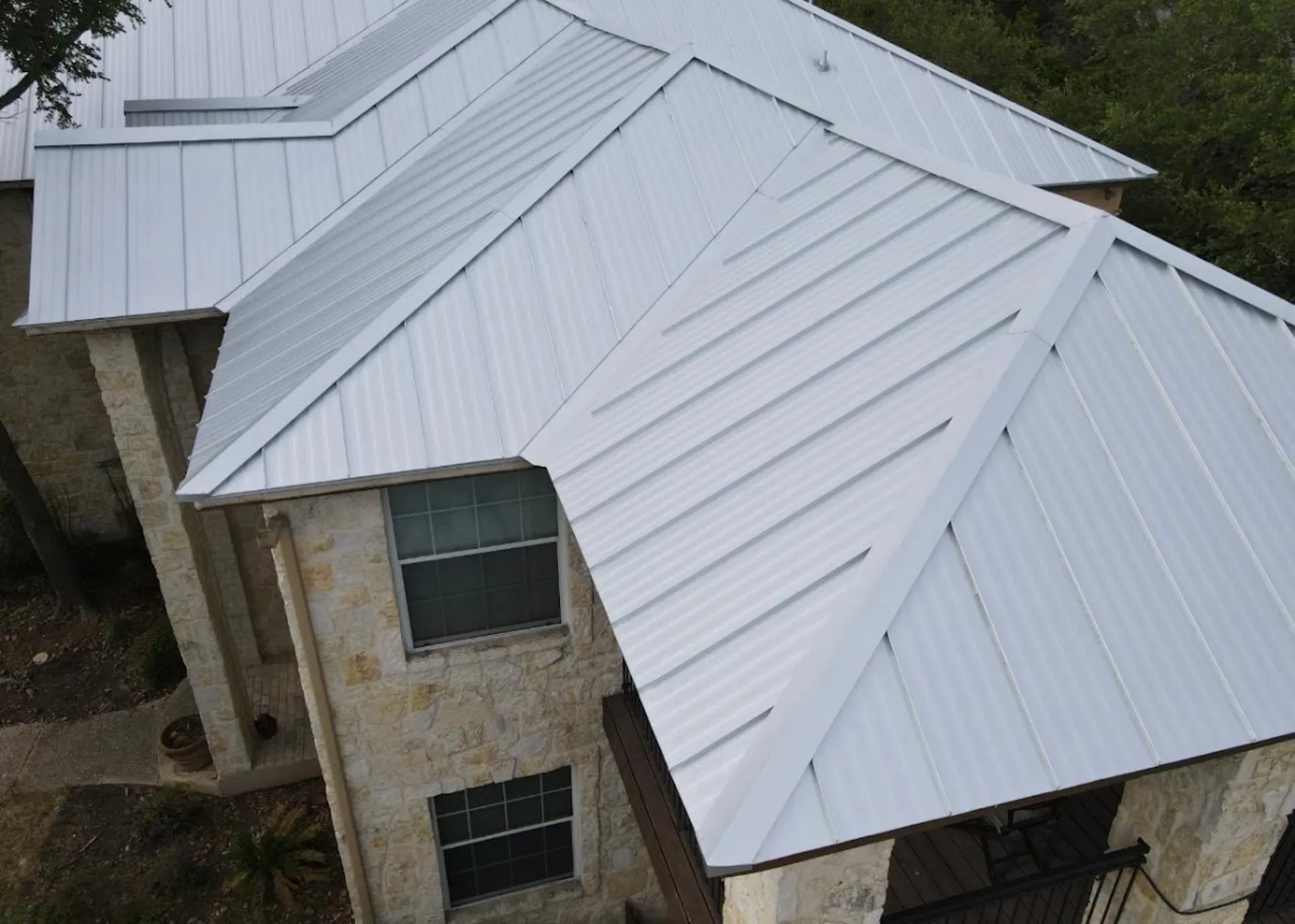 Roof Ventilation in Inwood, FL